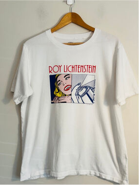 Roy Lichtenstein x Uniqlo T-Shirt XL Rare Pop Art Graphic Girl & Spray Paint